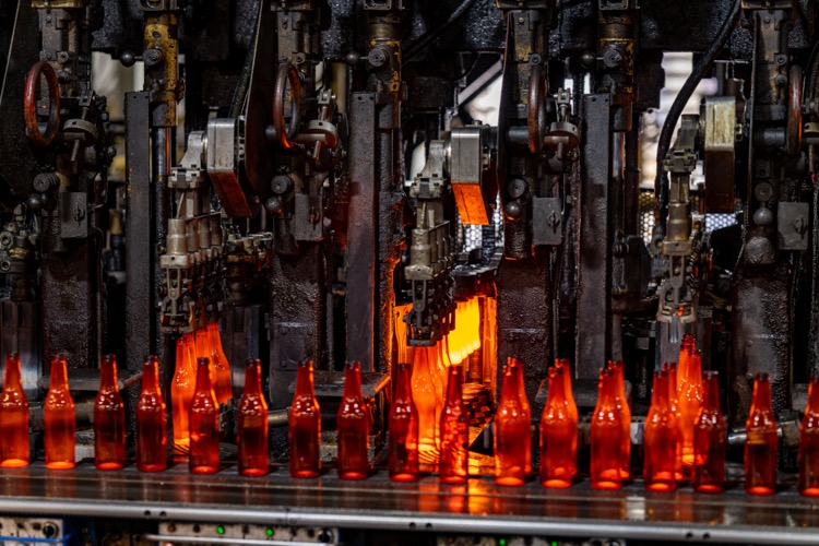 glass bottle manufacturing